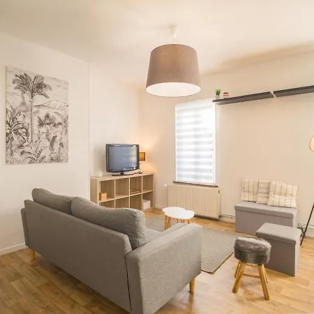 Le Duplex Troyen - 5 Min Hypercentre - Ideal Groupe - Parking Gratuit Appartamento *