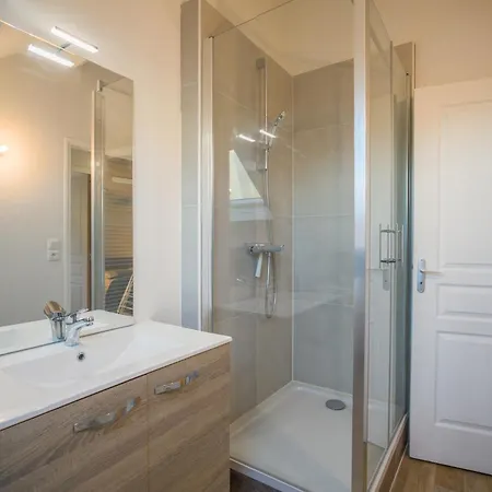 Le Duplex Troyen - 5 Min Hypercentre - Ideal Groupe - Parking Gratuit Appartamento Troyes